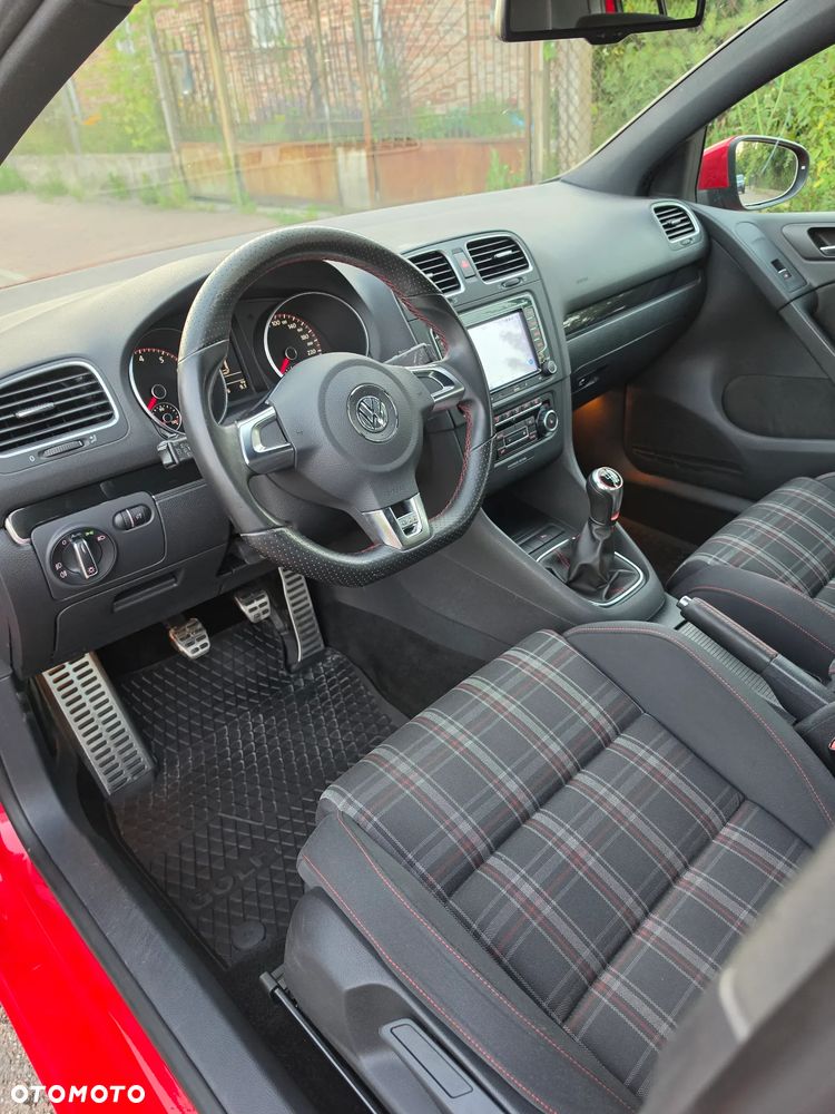 Volkswagen Golf 2.0 TSI GTI - 17