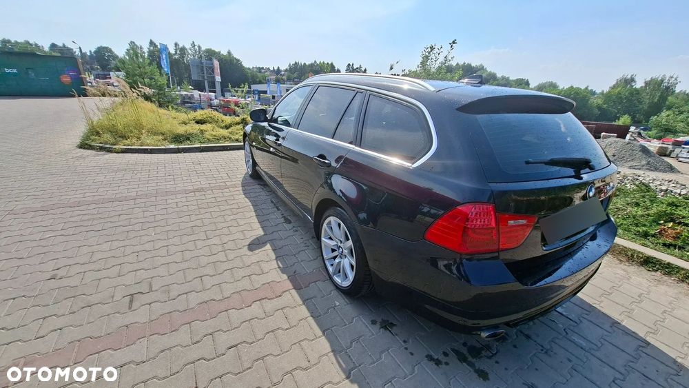 BMW Seria 3 320d xDrive DPF Edition Lifestyle - 4