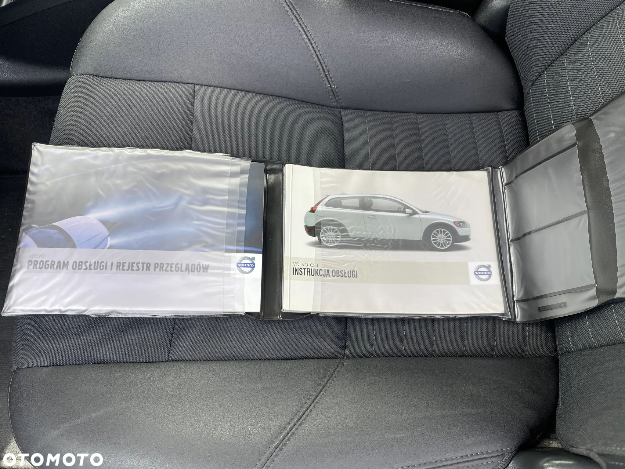 Volvo C30 2.0D Momentum - 29