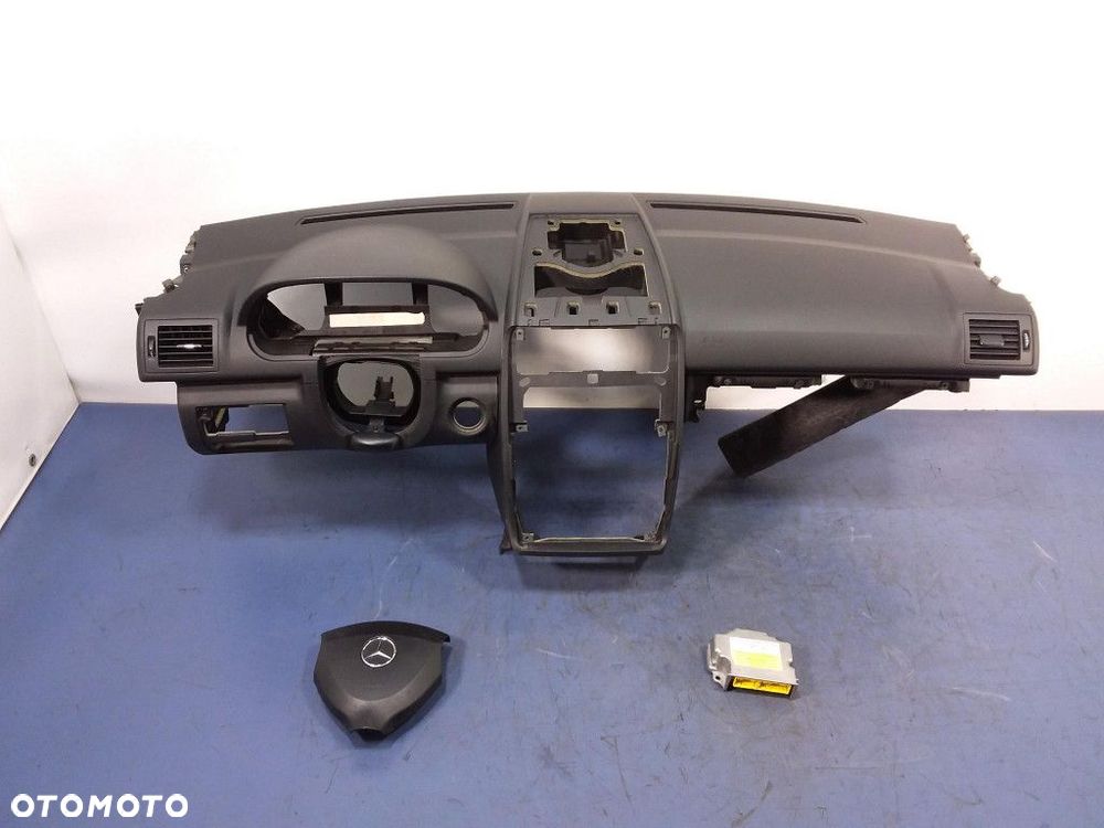 MERCEDES A W169 DESKA KONSOLA PODUSZKI EU - 1