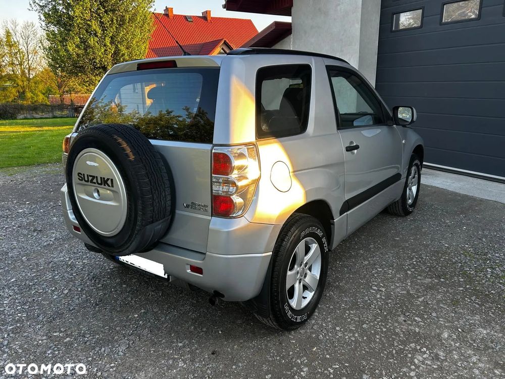 Suzuki Grand Vitara 1.6 - 10