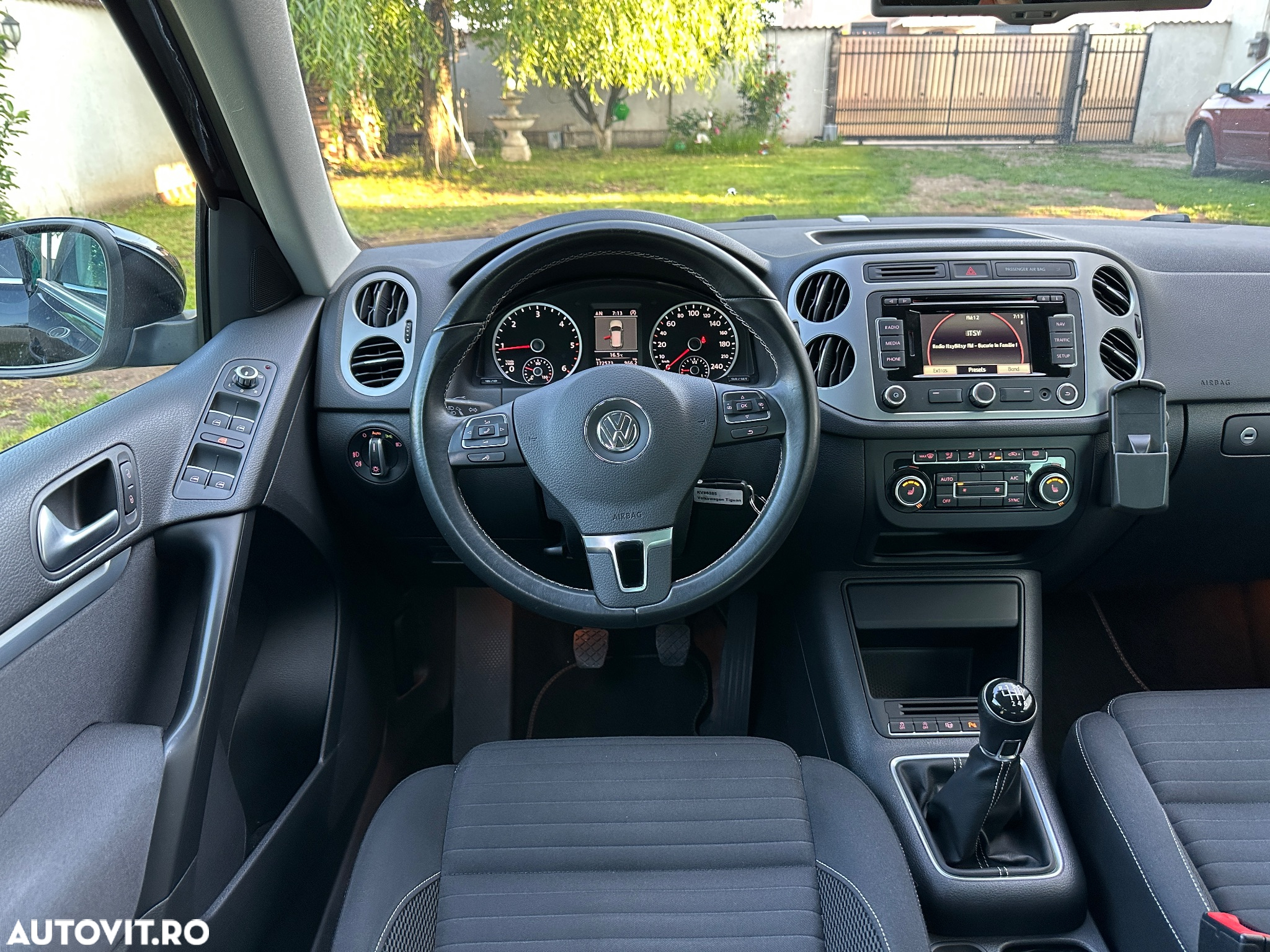 Volkswagen Tiguan 2.0 TDI DPF BlueMotion Technology Cup Sport & Style - 8