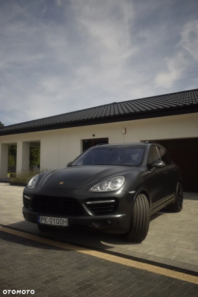 Porsche Cayenne Turbo Tiptronic S - 2