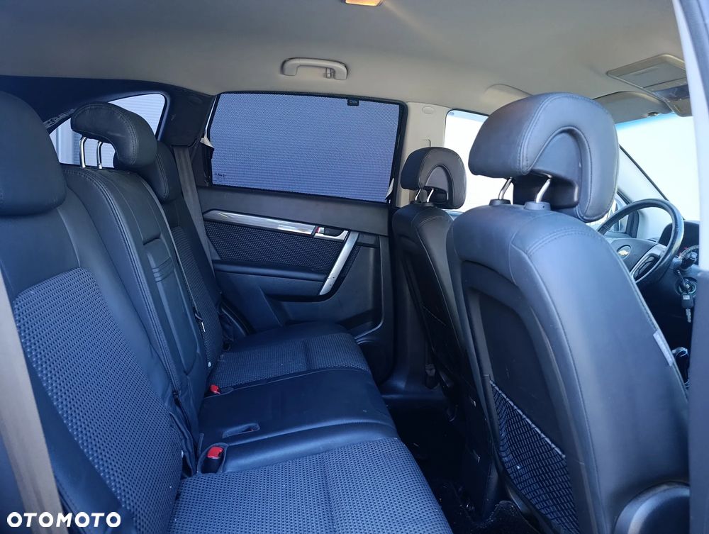 Chevrolet Captiva 2.4 2WD 7 Sitzer LS Family Edition - 14