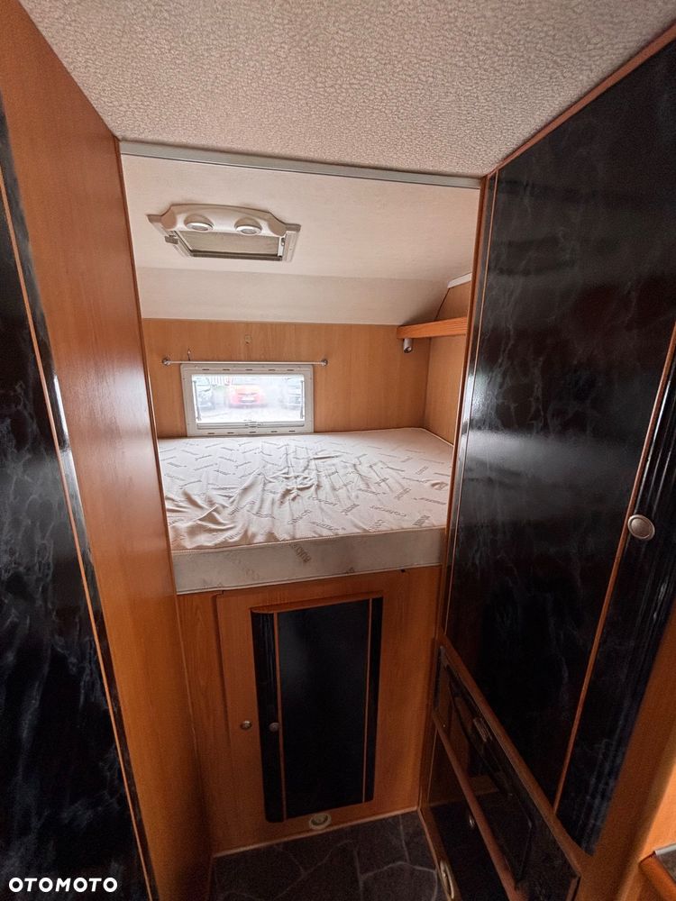Mercedes-Benz Sprinter Pilote Galaxy 881 - 22
