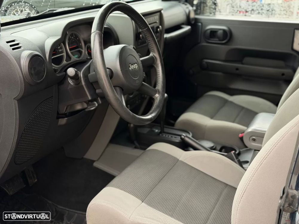 Jeep Wrangler 2.8 CRD ATX Sport - 7