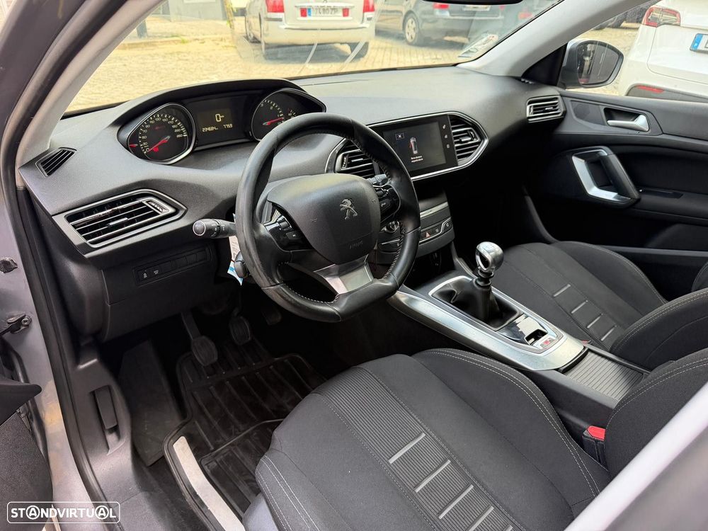 Peugeot 308 SW 2.0 BlueHDi Allure - 12