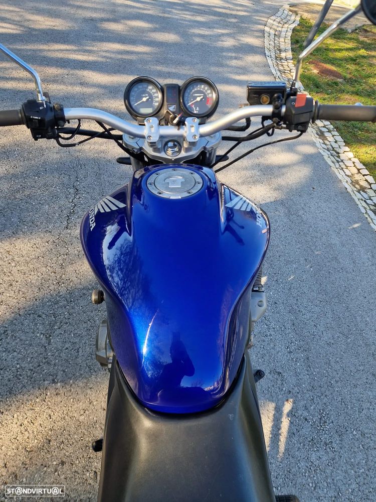 Honda Hornet 600 Possível Financiamento - 13