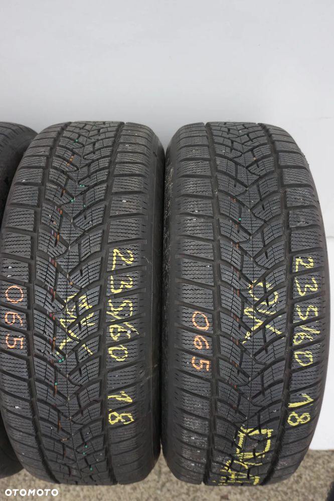 Dunlop Winter Sport 5 SUV 235 60 18 - 2