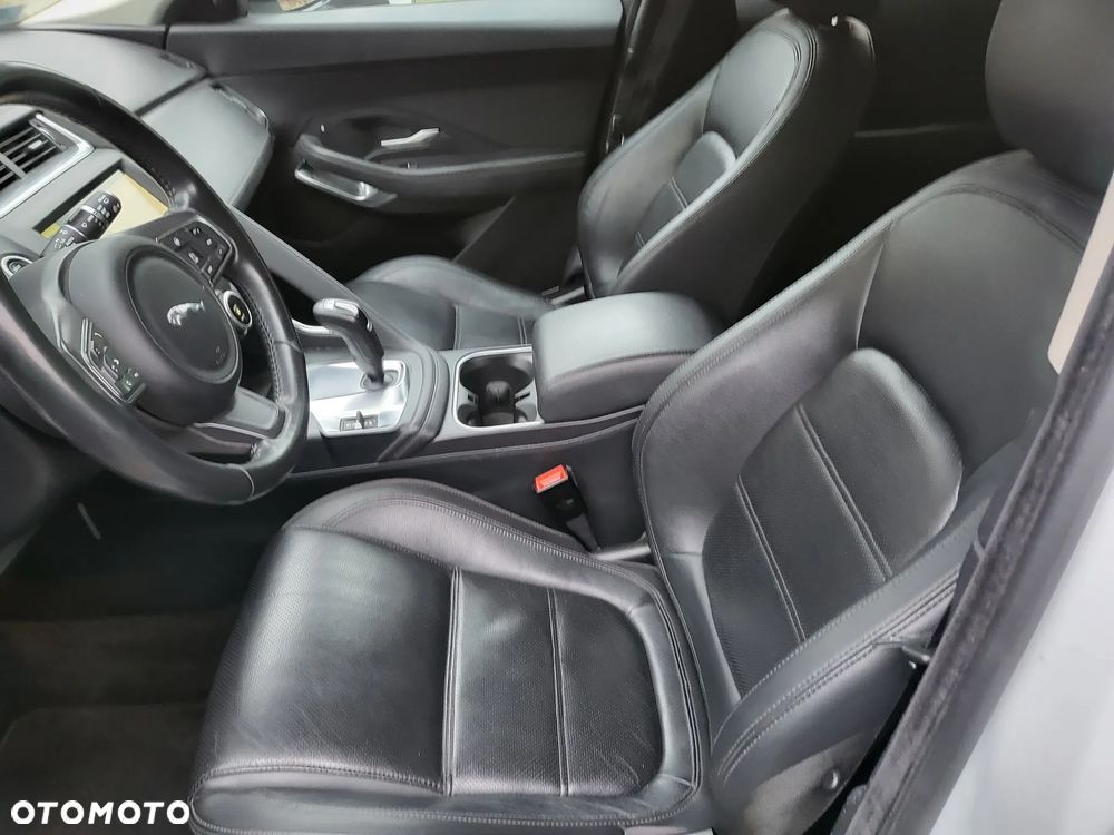 Jaguar E-Pace 2.0 i4P AWD HSE - 38