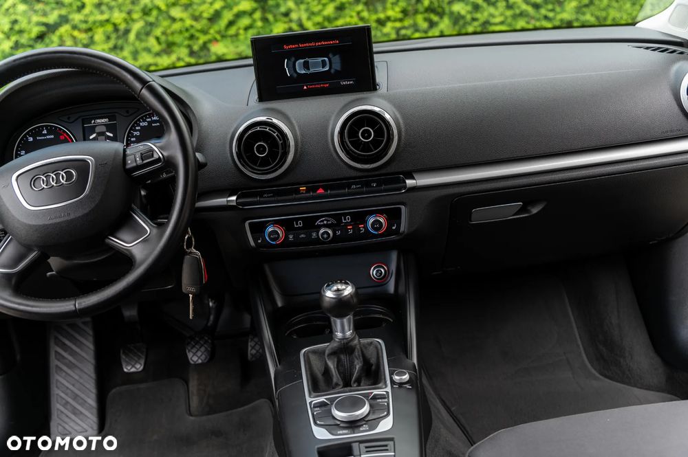 Audi A3 Sportback - 33