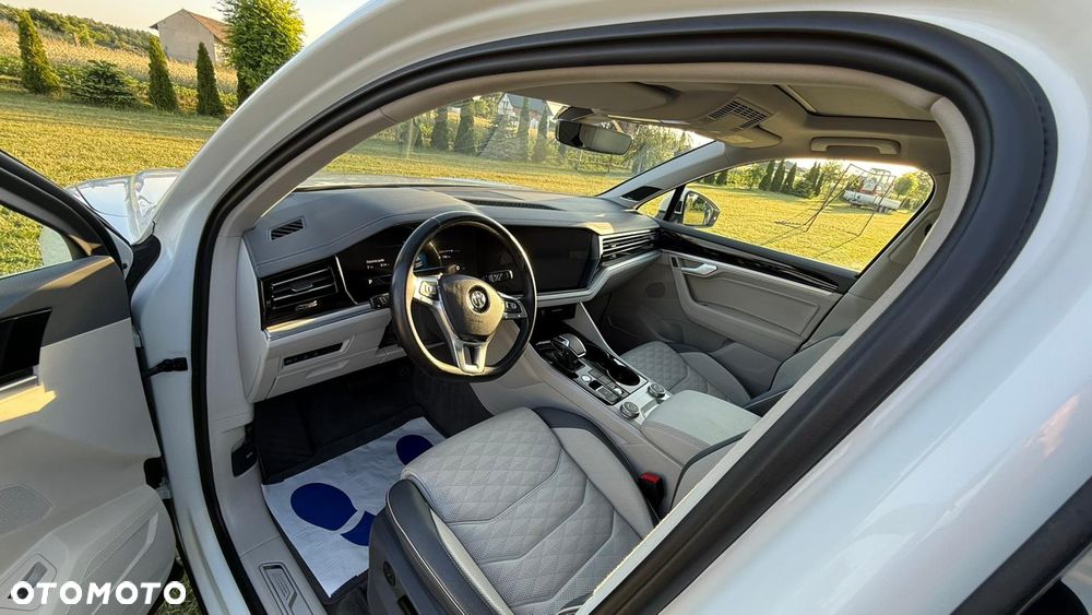 Volkswagen Touareg 3.0 V6 TDI SCR 4Mot Elegance - 12