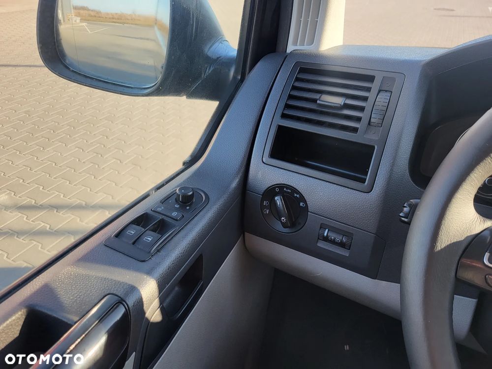 Volkswagen Transporter - 26