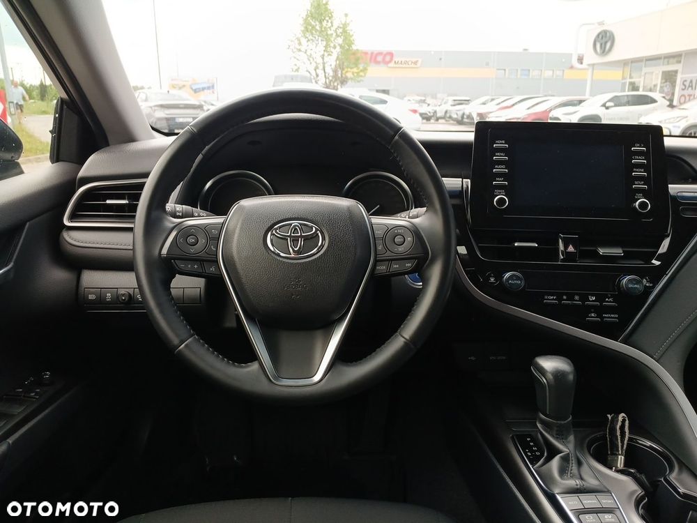 Toyota Camry 2.5 Hybrid Comfort CVT - 12