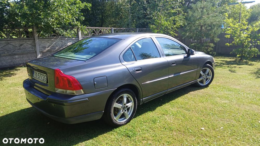 Volvo S60 2.4D Summum - 1
