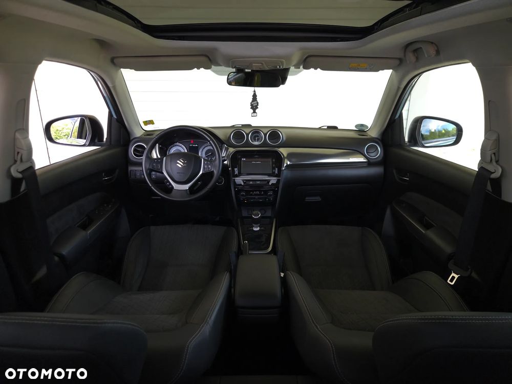 Suzuki Vitara 1.4 Boosterjet Premium 4WD - 28
