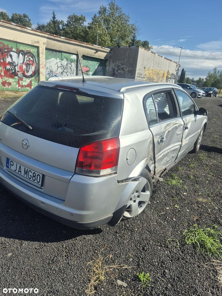 Opel Signum 1.8 - 2