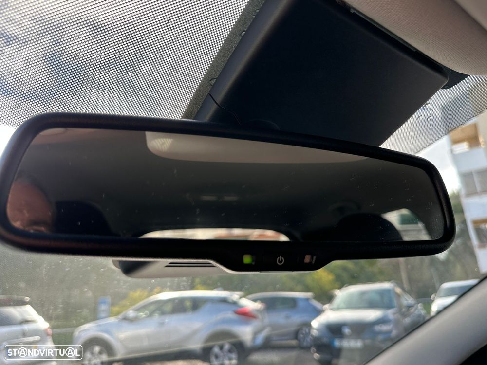 Nissan Qashqai 1.5 dCi N-Connecta Business - 24