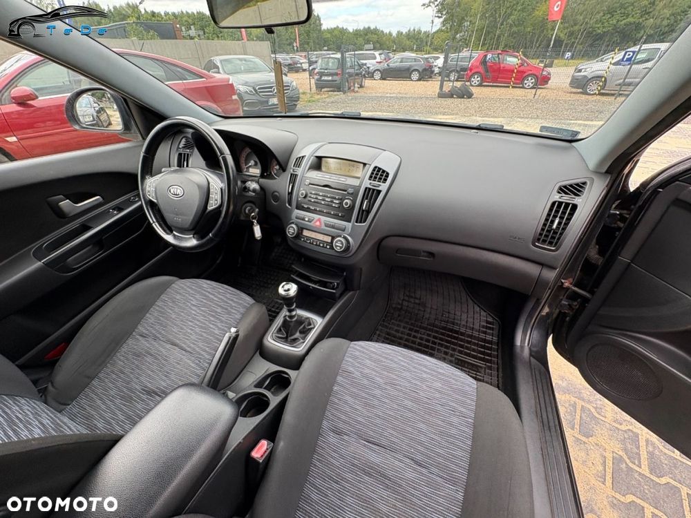 Kia Ceed 1.6 Crdi Optimum + - 30