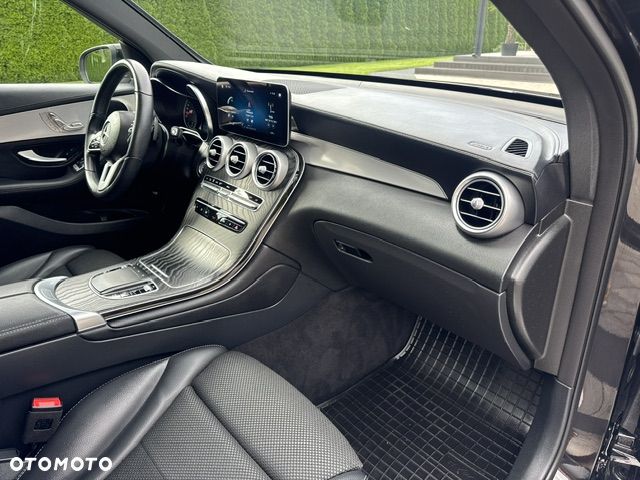 Mercedes-Benz GLC - 20