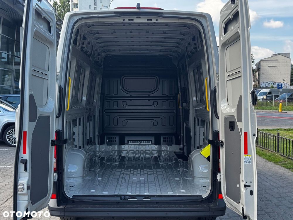 Volkswagen Crafter - 9