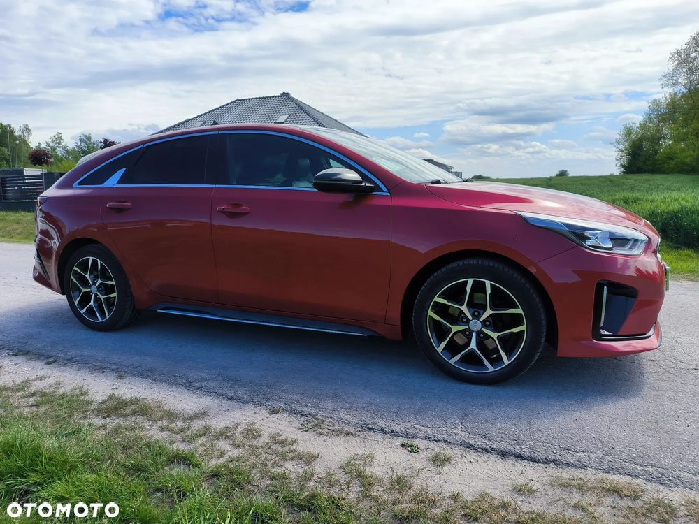 Kia ProCeed - 25