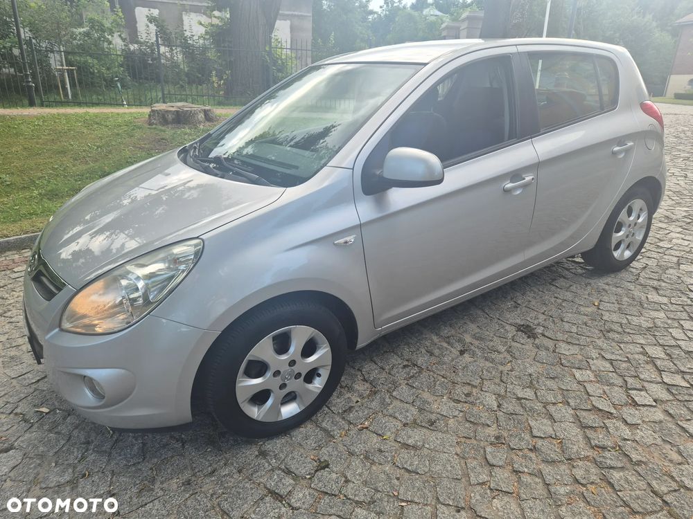 Hyundai i20 1.4 Automatik Comfort - 1