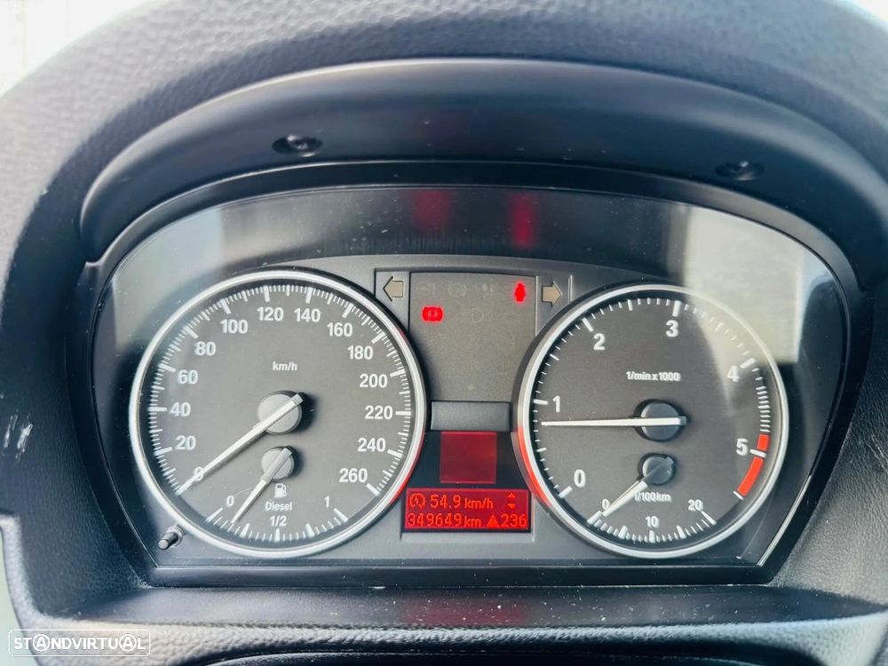 BMW 320 d Coupe - 29