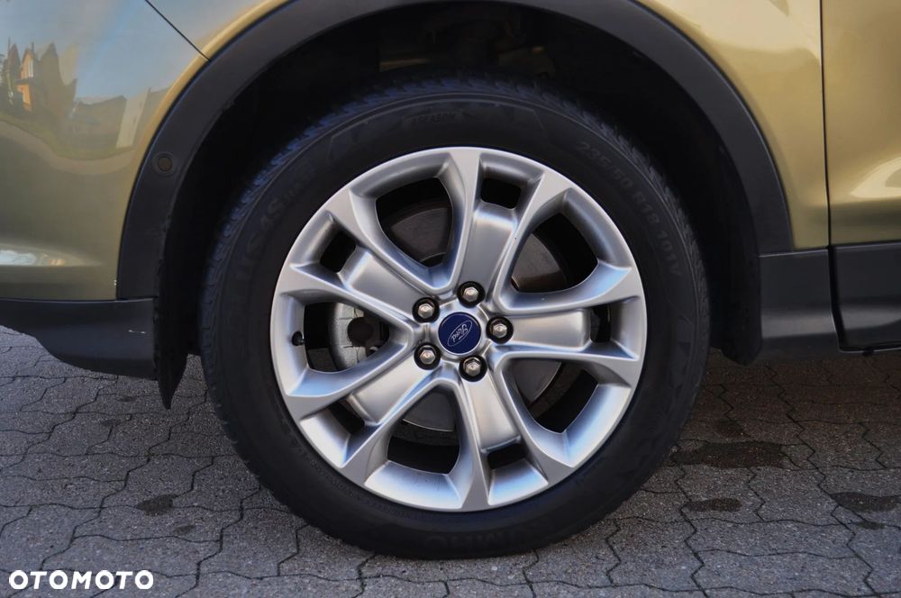 Ford Kuga 1.6 EcoBoost 4WD Titanium Plus - 39