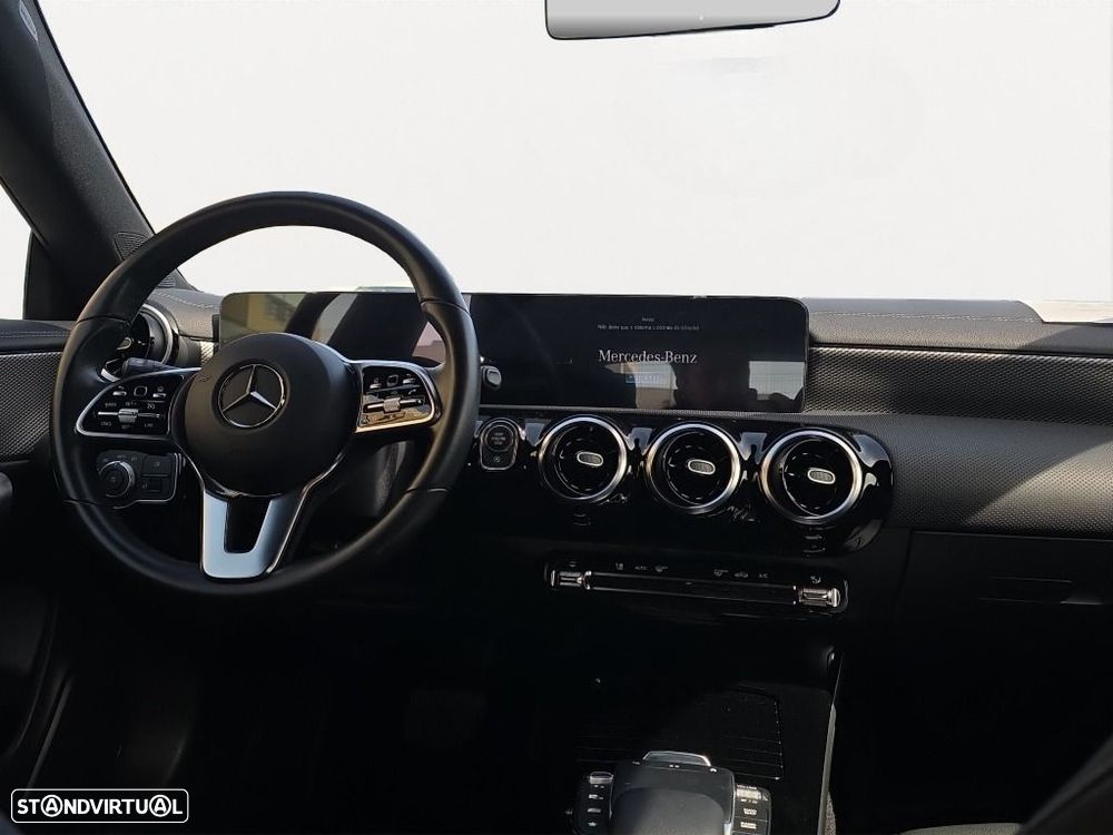 Mercedes-Benz CLA 180 - 13