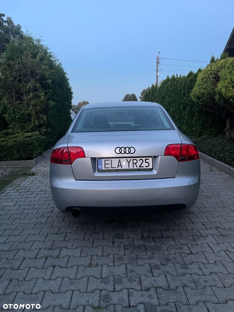 Audi A4 Limousine 2 - 5