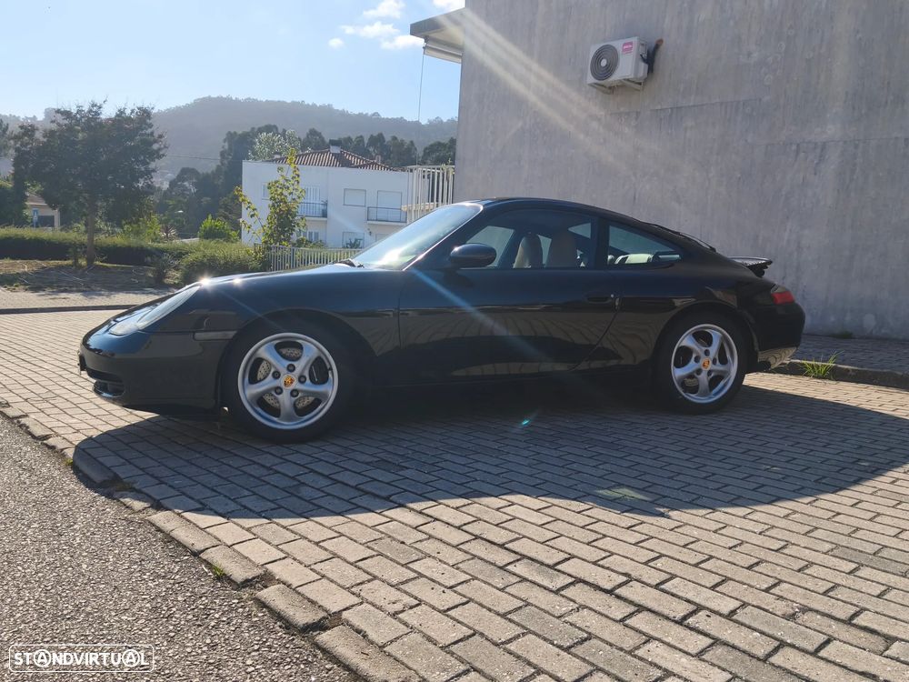 Porsche 911 (996) Carrera Coupé - 4