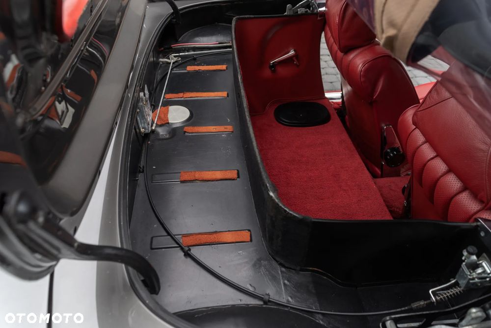 Mercedes-Benz SL - 21