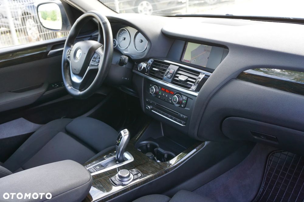 BMW X3 xDrive20d - 16