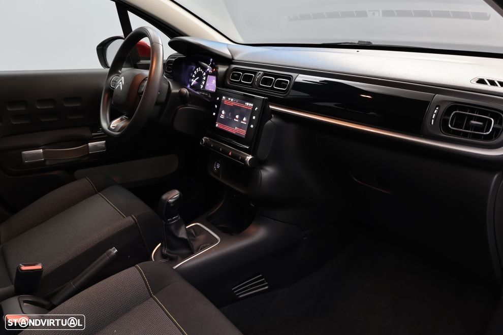 Citroën C3 1.2 PureTech Shine - 19