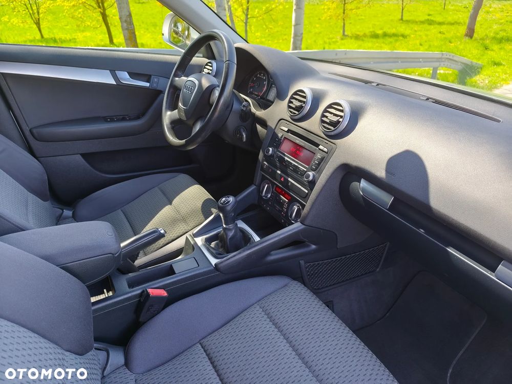 Audi A3 Sportback 1.4 TFSI Attraction - 8