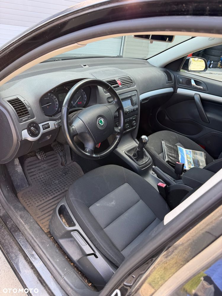 Skoda Octavia 1.8 T FSI Elegance - 9