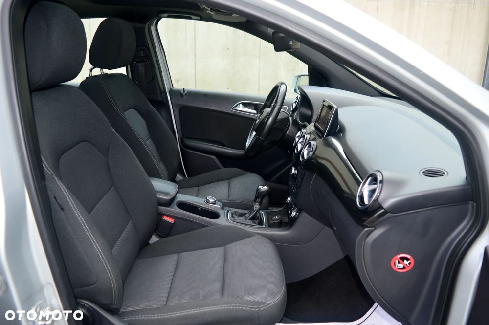Mercedes-Benz Klasa B 180 CDI (BlueEFFICIENCY) - 10
