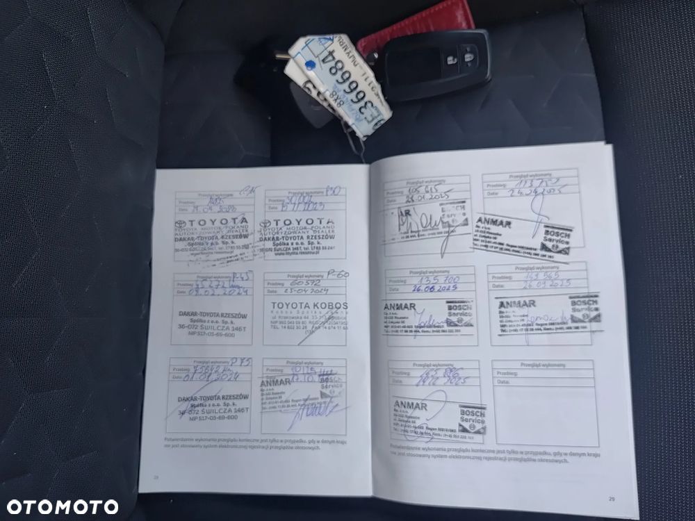 Toyota Corolla 1.8 Hybrid Comfort - 32