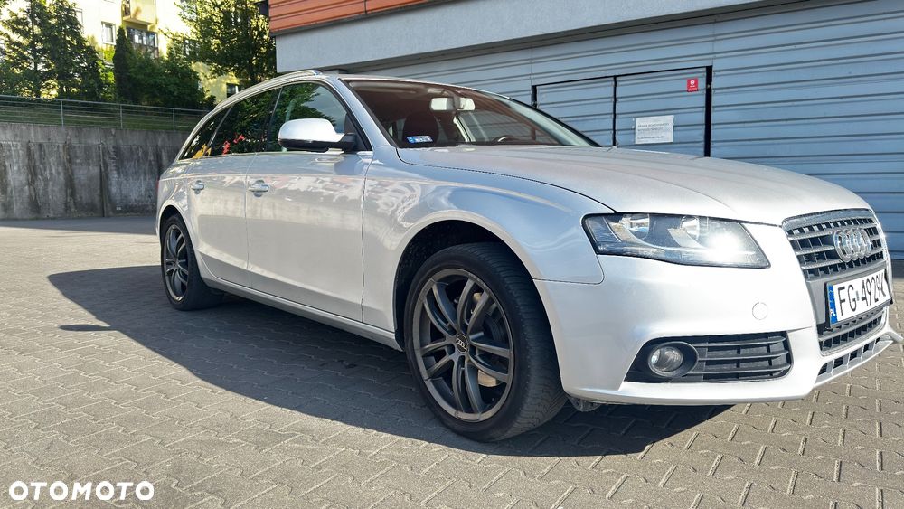 Audi A4 Avant 2.0 TDI - 15