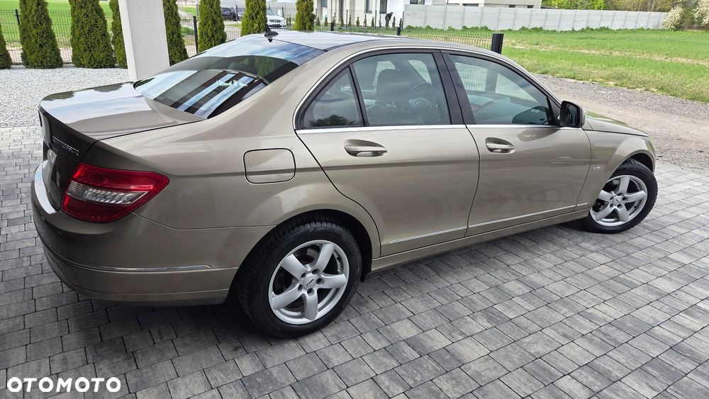 Mercedes-Benz Klasa C - 25