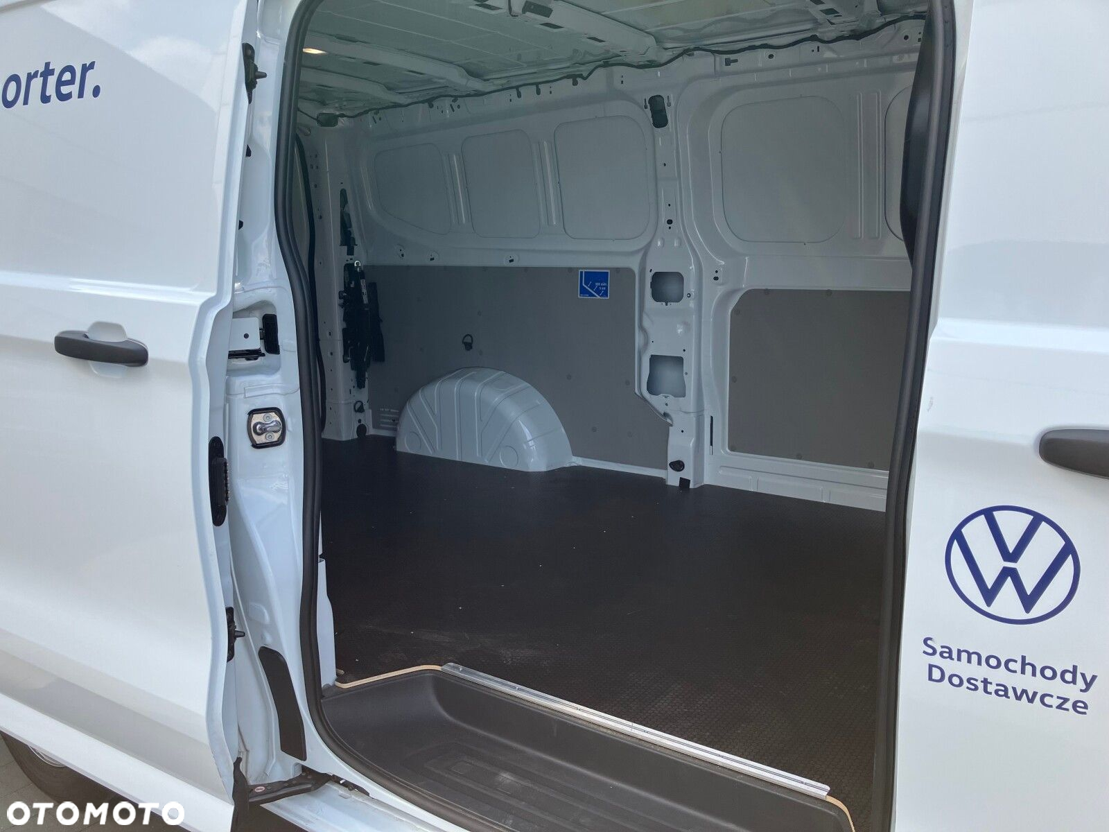 Volkswagen Transporter Transporter Furgon silnik: 2,0 l TDI 4MO 150 KM / skrzynia biegów: 8-biegowa automatyczna 4MOTION rozstaw osi: 3500 mm - 20