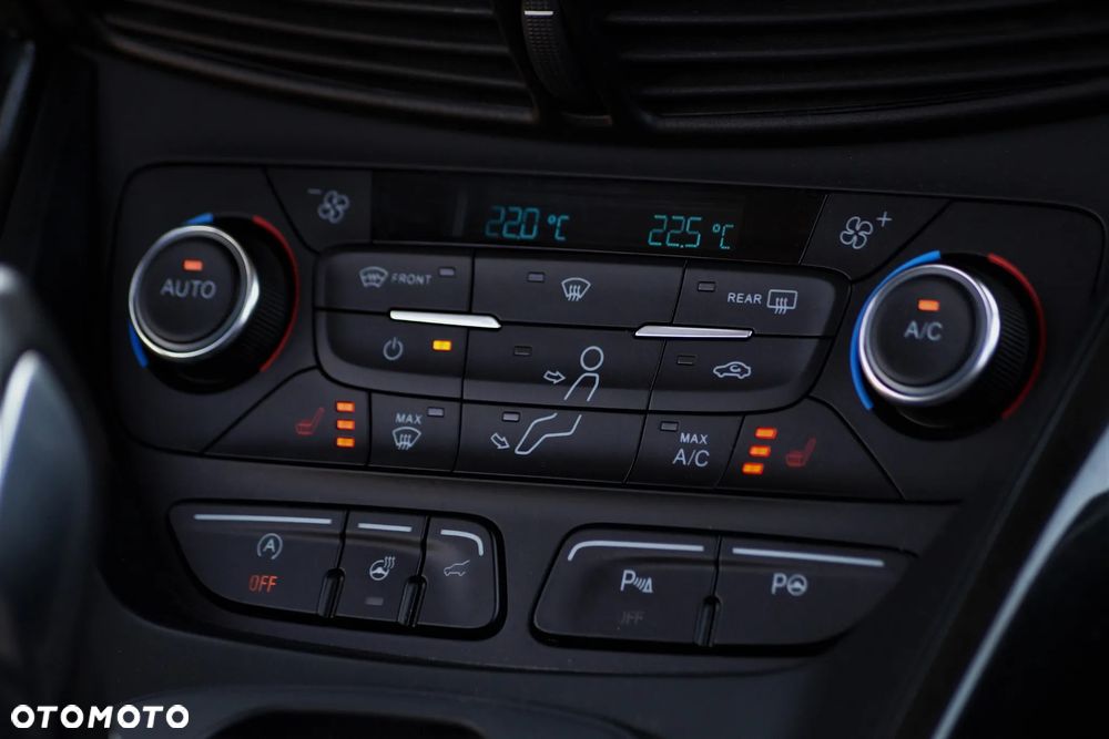 Ford Kuga - 39