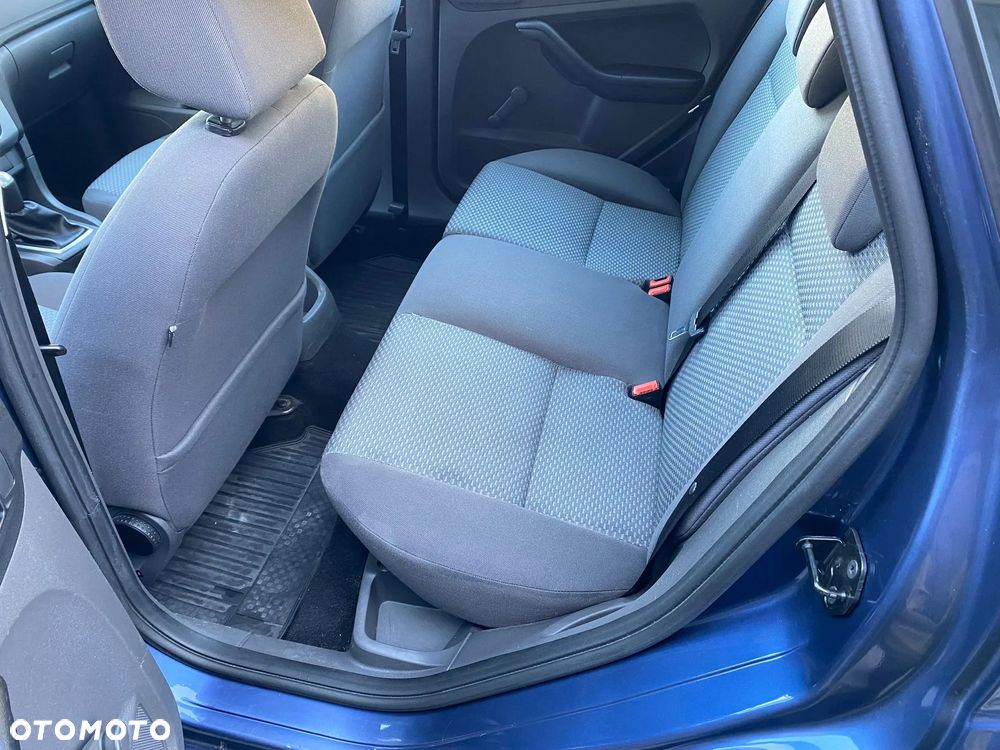 Ford Focus 1.4 16V Trend - 22