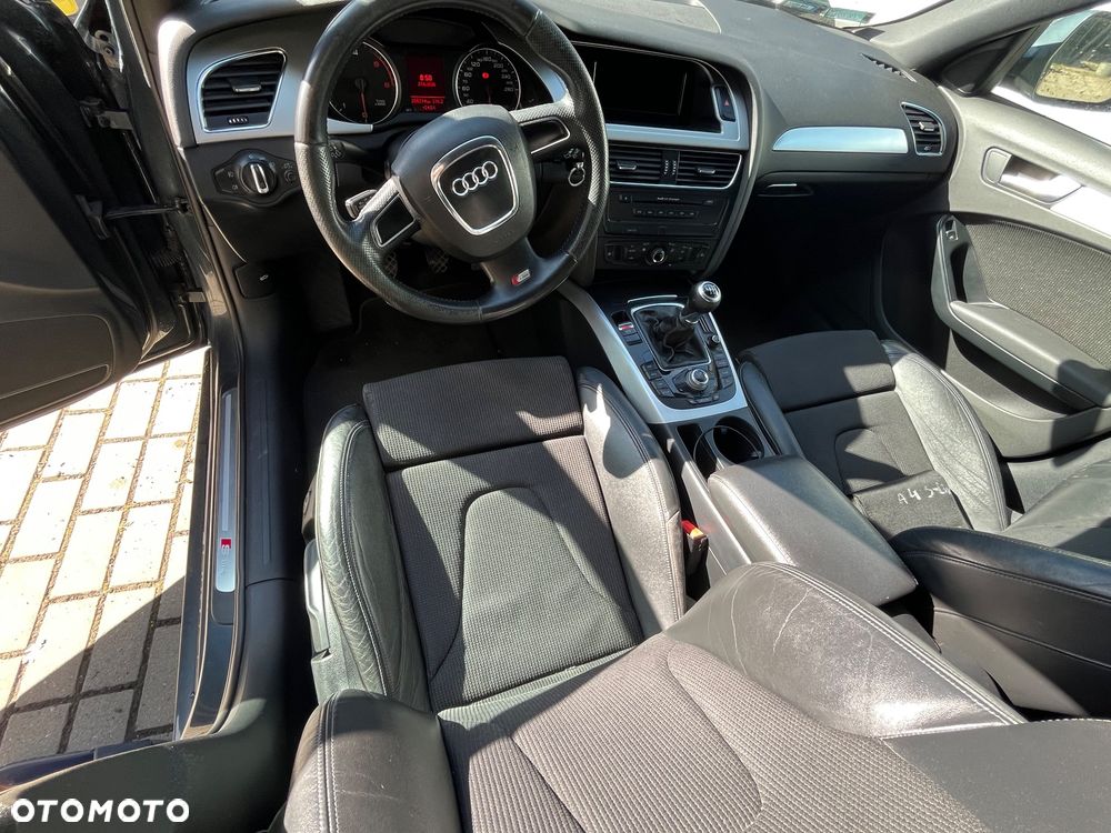 Audi A4 Avant 2.0 TDI DPF S line Sportpaket (plus) - 2