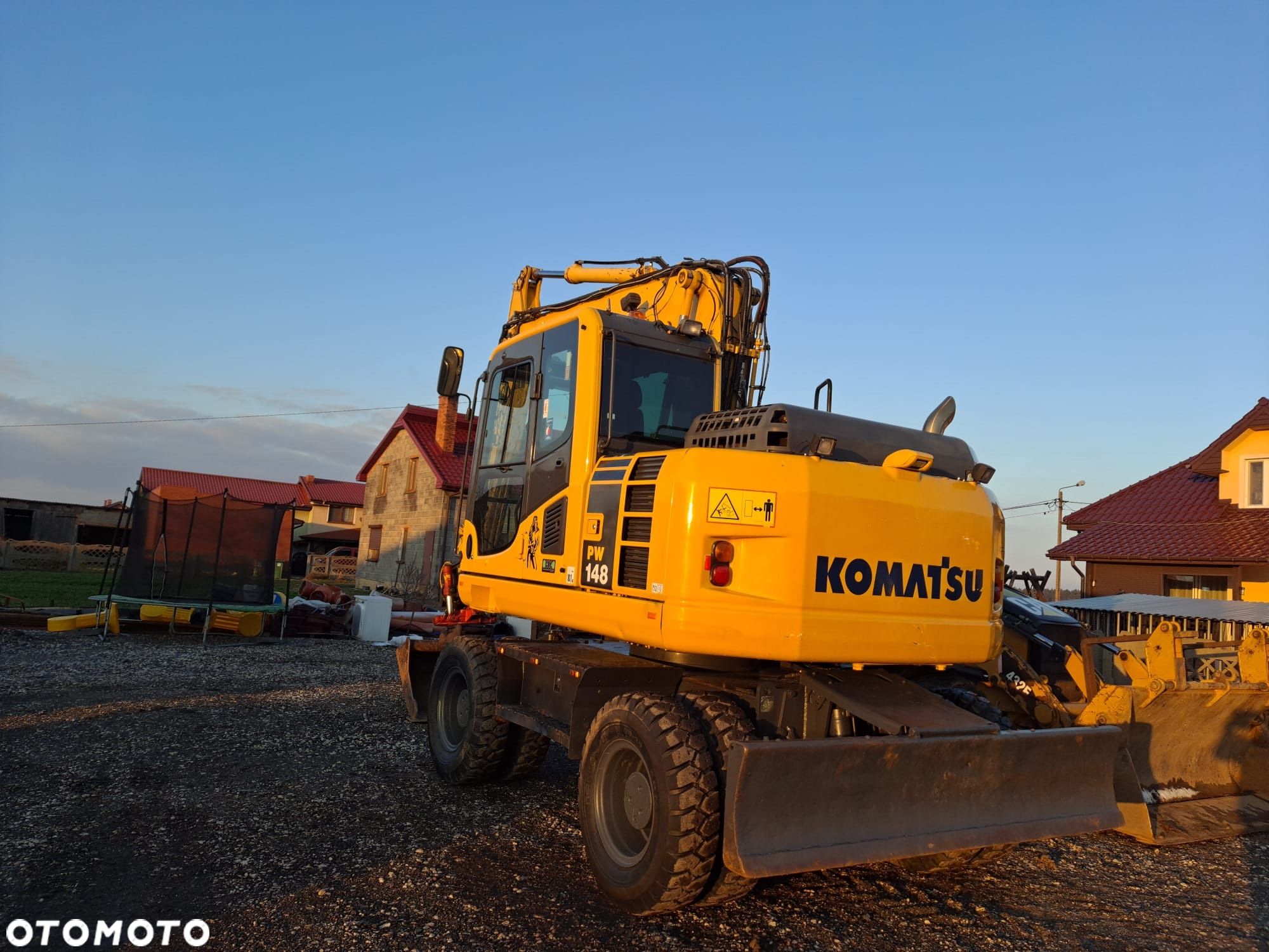 Komatsu PW148-8 - 1