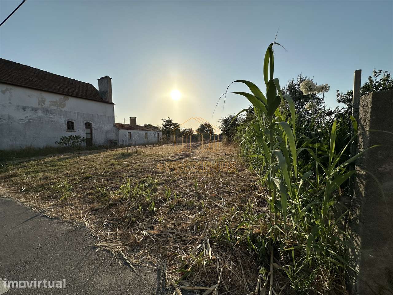 Terreno c/ projeto - Grande imagem: 2/14