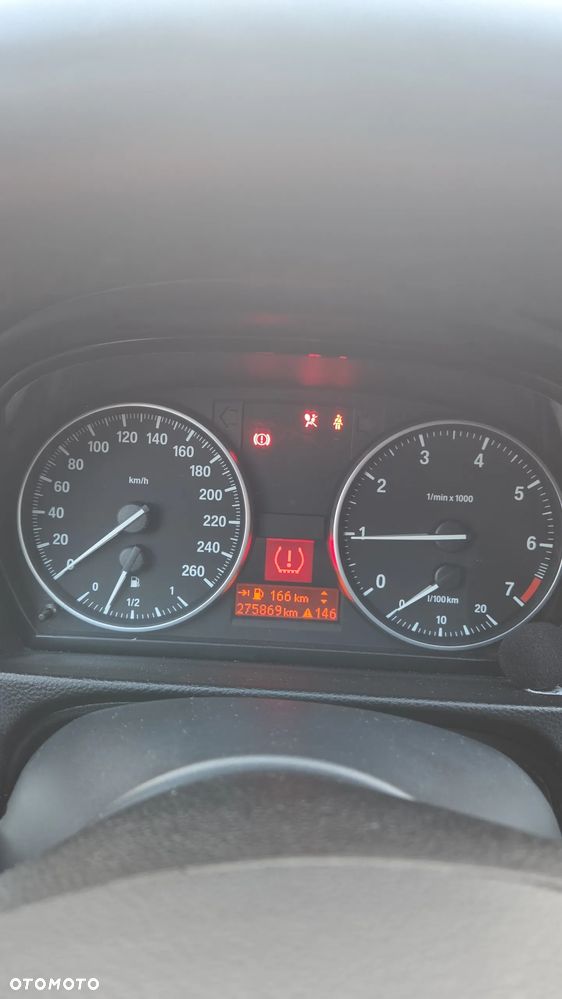 BMW Seria 3 318i - 8