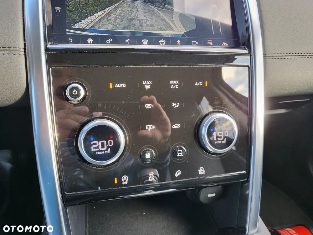 Land Rover Discovery Sport 2.0 SD4 HSE - 33