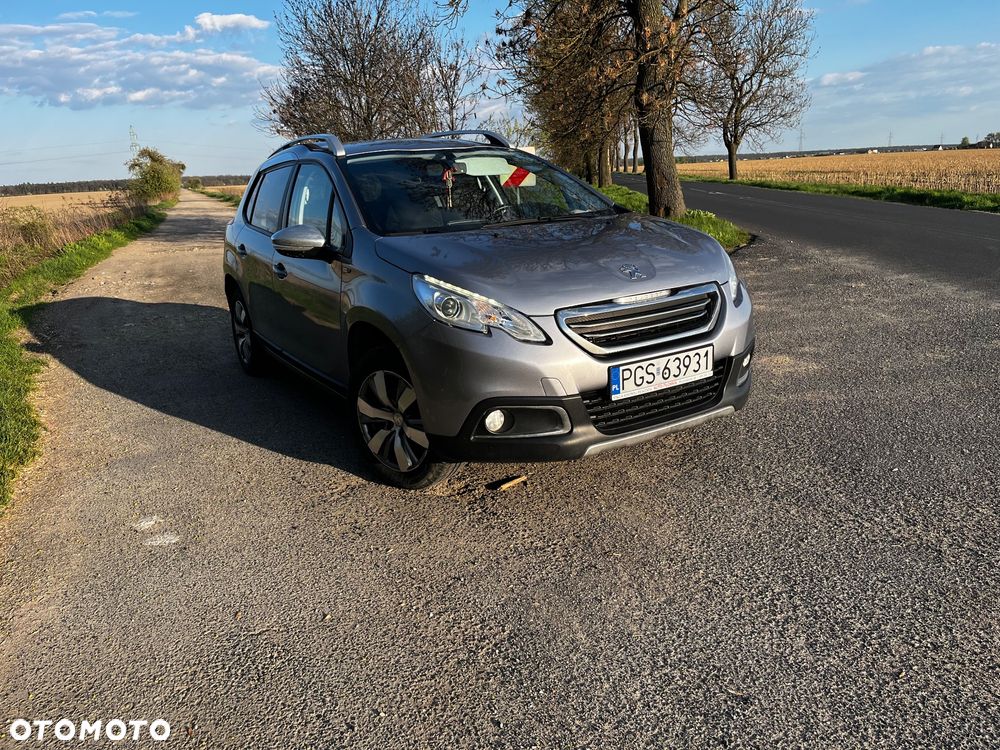 Peugeot 2008 1.6 BlueHDi Style - 4